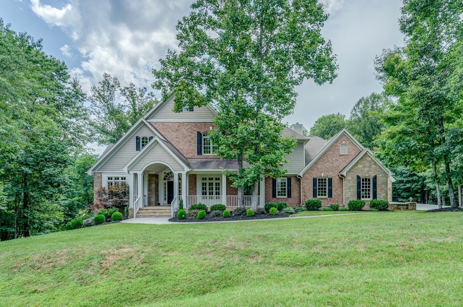 5440 Ridgelea Estates Drive, Roanoke, VA 24018, Presented by Pat Joiner